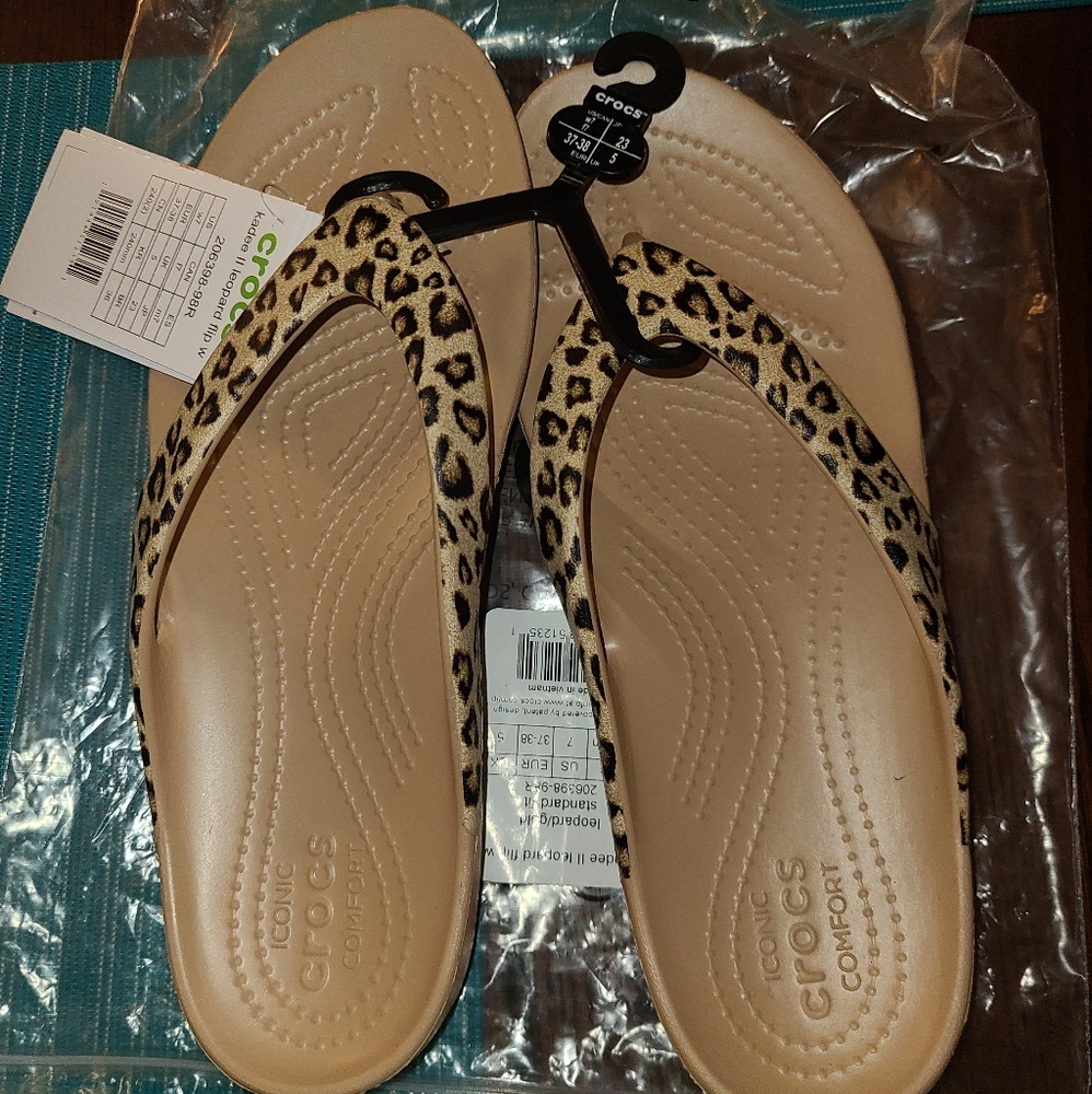 crocs Kadee flip flops